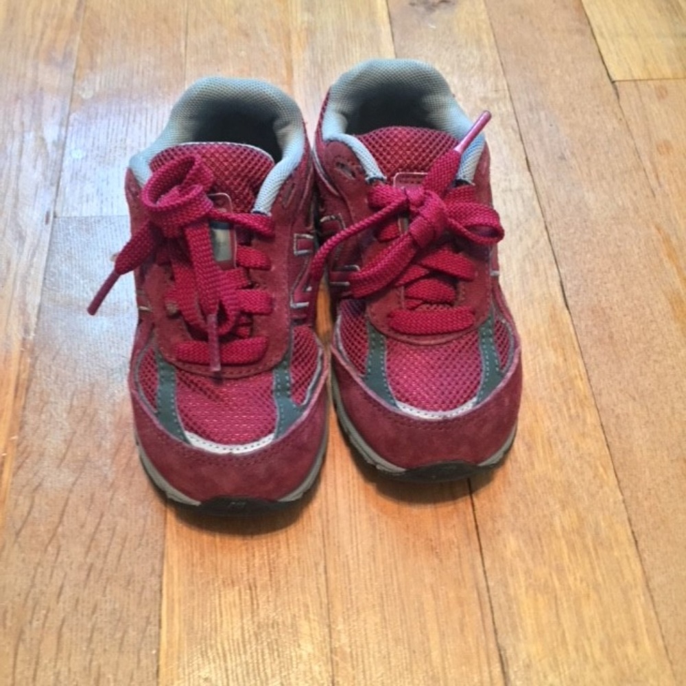 Kids New Balance size 9c